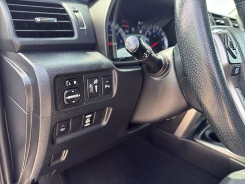 Used 2018 Toyota 4Runner Limited AWD/4WD image 13
