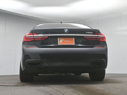 Used 2019 BMW 750i image 46