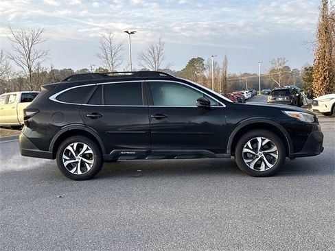 Used 2022 Subaru Outback Limited image 2