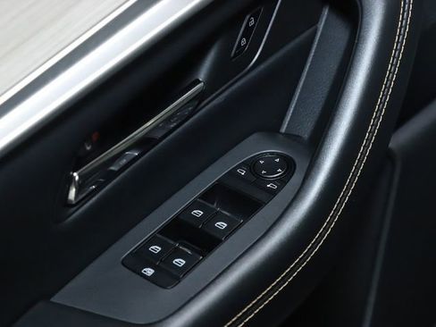 Certified 2025 MAZDA CX-70 Plug-In Hybrid w/ Premium Pkg image 20