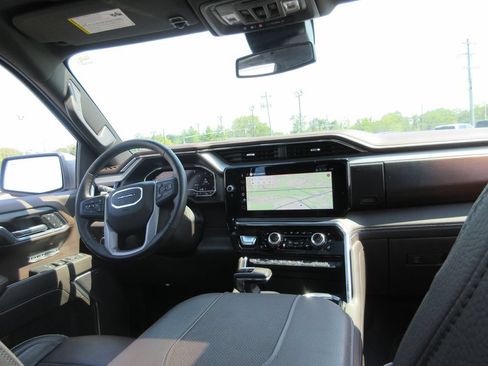 Certified 2025 GMC Sierra 1500 Denali AWD/4WD image 30