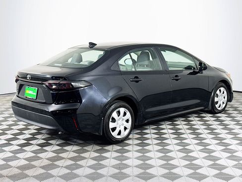 Used 2025 Toyota Corolla LE FWD image 8