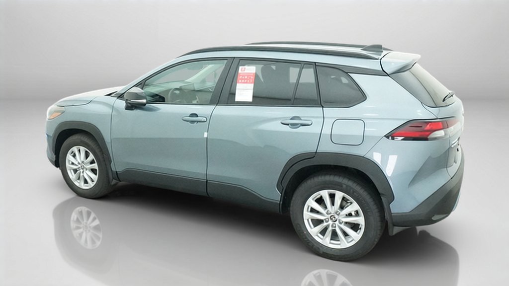 New 2026 Toyota Corolla Cross LE w/ Moonroof Package FWD image 15