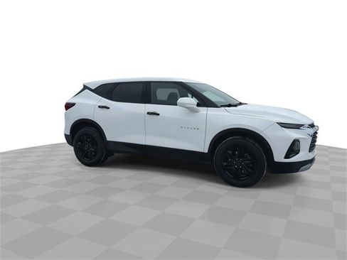 Used 2020 Chevrolet Blazer LT image 9