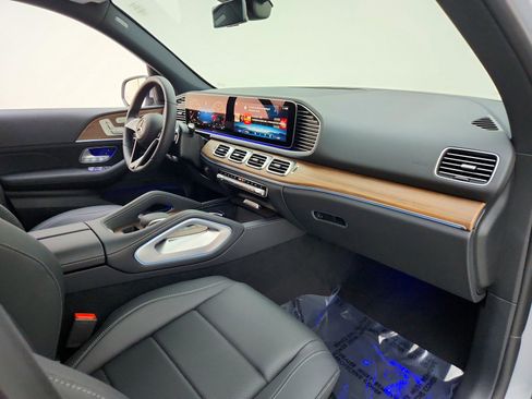 New 2026 Mercedes-Benz GLE 350 4MATIC image 19