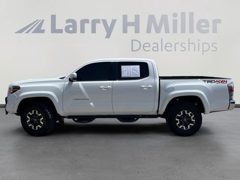Used 2023 Toyota Tacoma TRD Off-Road AWD/4WD image 2
