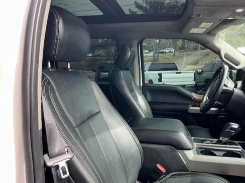 Used 2019 Ford F150 Lariat w/ Equipment Group 502A Luxury image 16