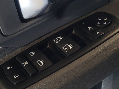 Used 2016 RAM 1500 Big Horn AWD/4WD image 27