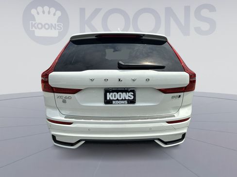 Used 2025 Volvo XC60 B5 Plus w/ Protection Package Premier AWD/4WD image 15