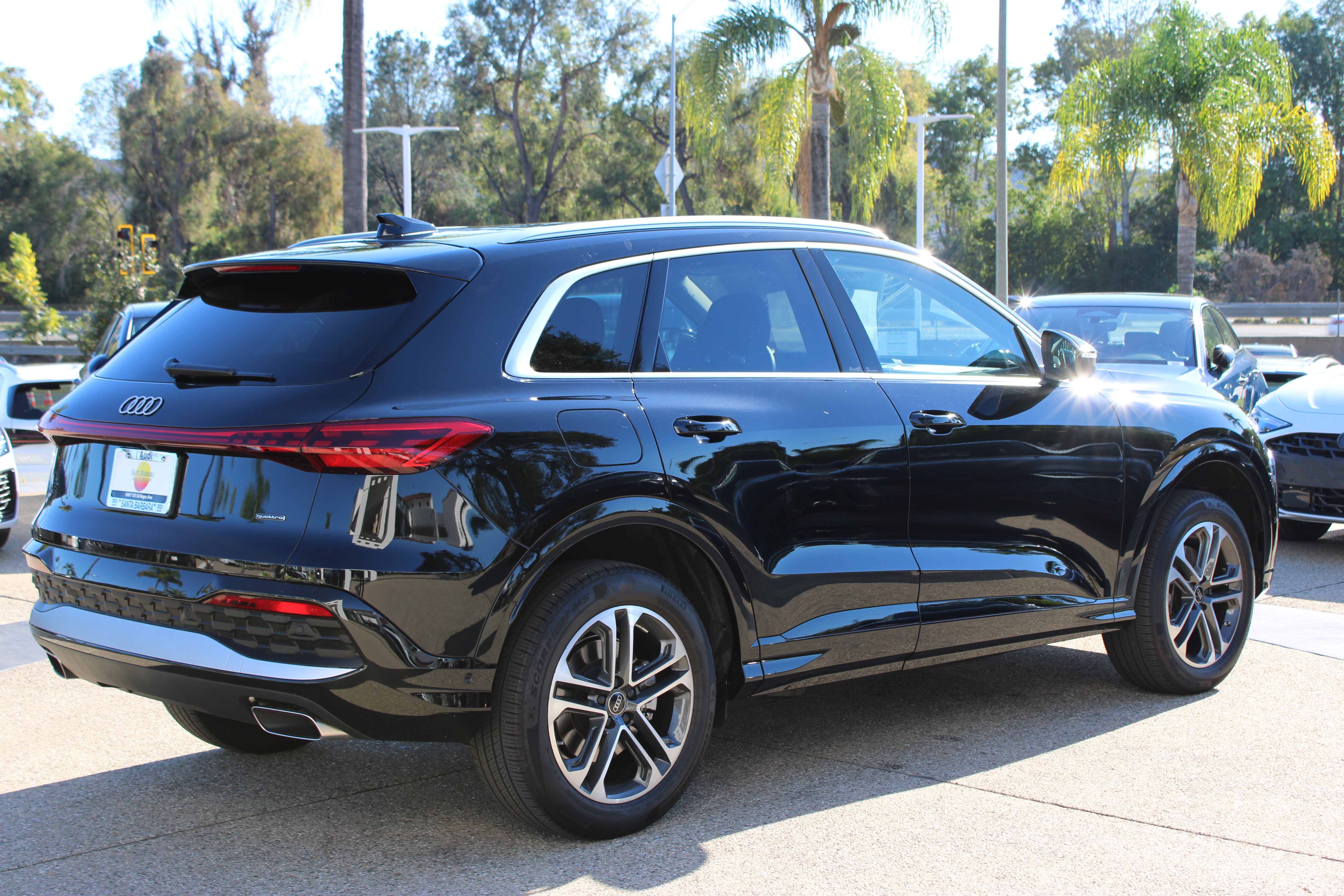 Certified 2025 Audi Q5 Premium w/ Convenience Package AWD/4WD image 5