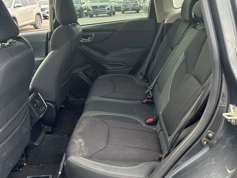 Used 2021 Subaru Forester Premium AWD/4WD image 3