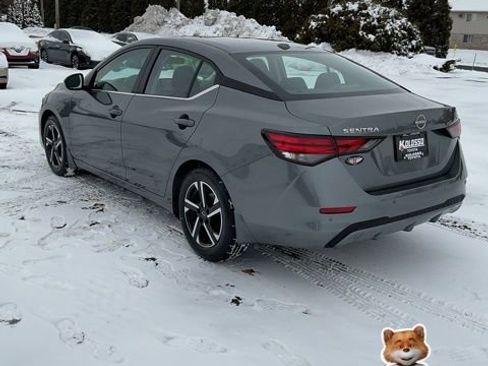 Used 2024 Nissan Sentra SV image 4