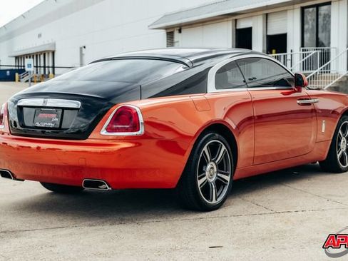 Used 2015 Rolls-Royce Wraith RWD image 10