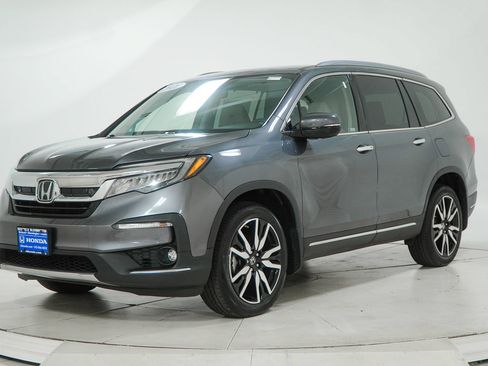 Used 2021 Honda Pilot Touring image 4