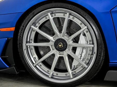 Used 2021 Lamborghini Aventador SVJ AWD/4WD image 22