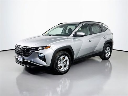 Used 2024 Hyundai Tucson SEL image 2