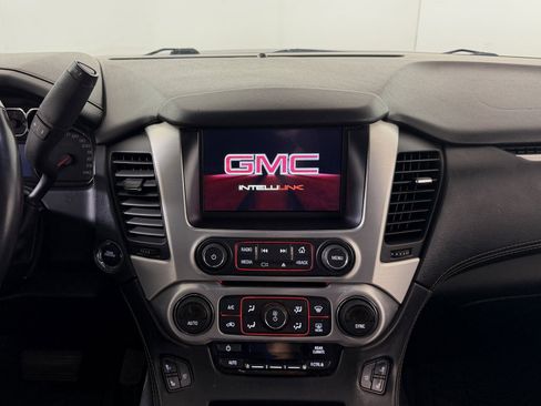 Used 2016 GMC Yukon XL SLT image 13
