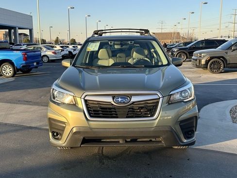 Used 2019 Subaru Forester Premium w/ All-Weather Package image 34