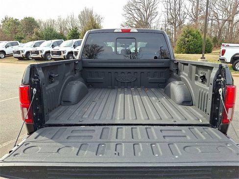Used 2019 Ford F150 Lariat image 27