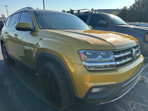 Used 2018 Volkswagen Atlas SE FWD image 2