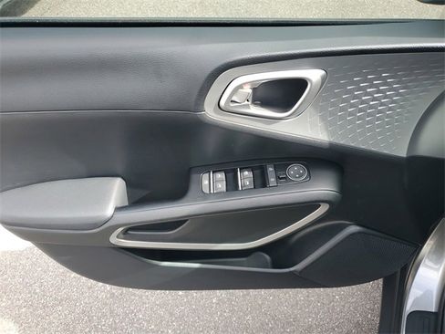 New 2025 Kia Soul LX image 19