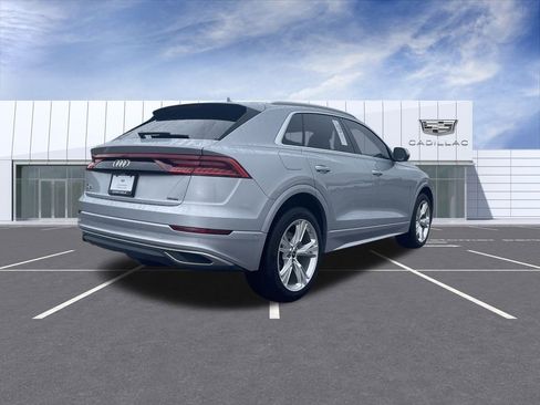 Used 2022 Audi Q8 Premium Plus image 8