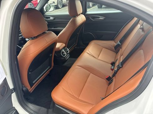 Used 2022 Alfa Romeo Giulia Ti AWD/4WD image 51