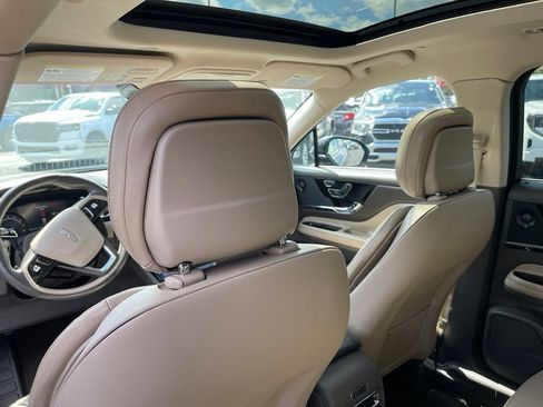 Used 2020 Lincoln Corsair Reserve w/ Appearance Package AWD/4WD image 13