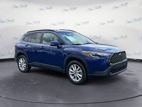 Used 2022 Toyota Corolla Cross LE image 7