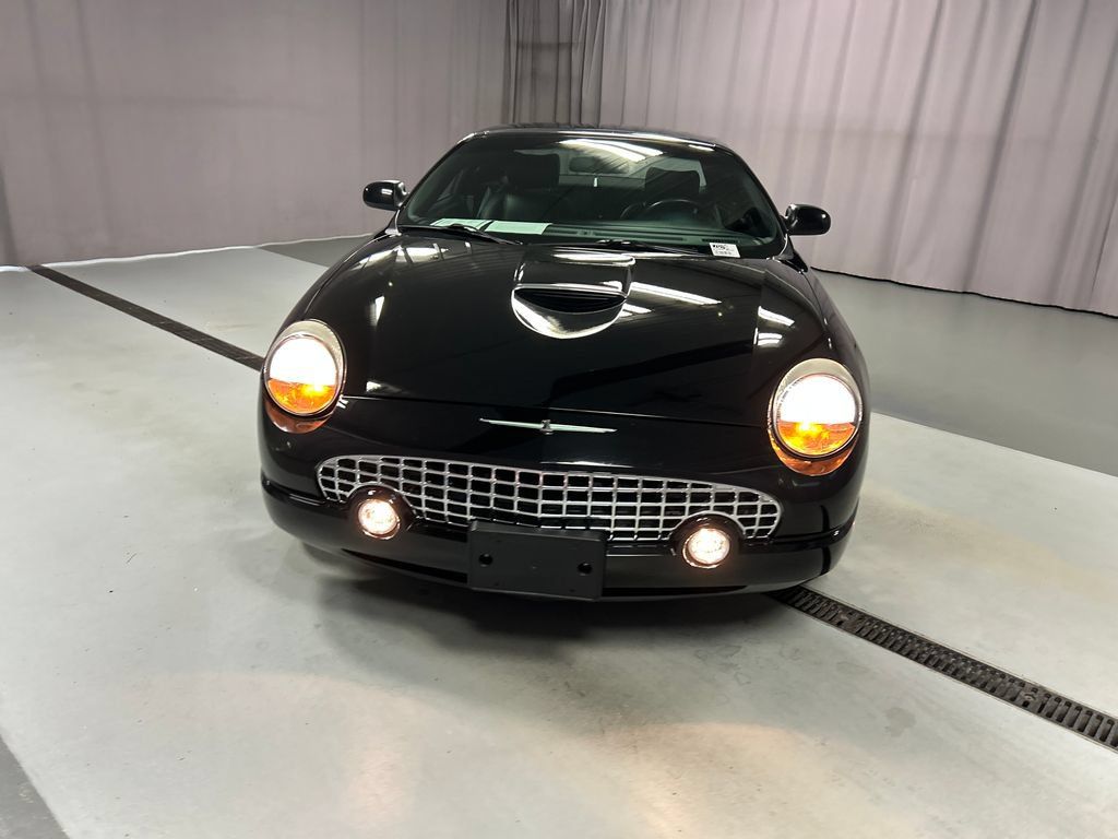 Used 2004 Ford Thunderbird RWD image 2
