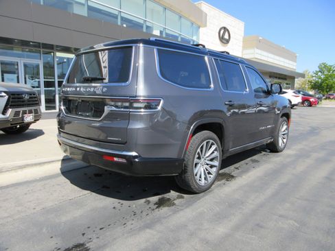 Used 2023 Jeep Grand Wagoneer Series II w/ Premium Group II AWD/4WD image 11
