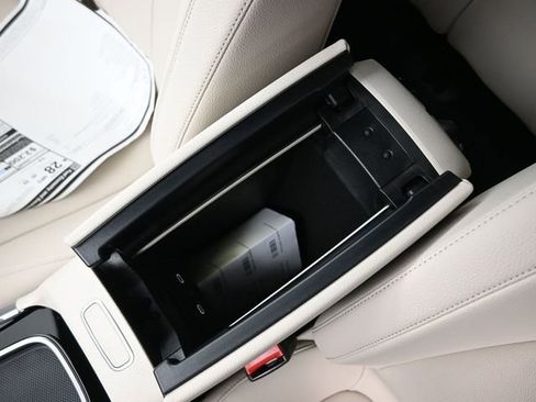 New 2026 Mercedes-Benz GLB 250 image 31