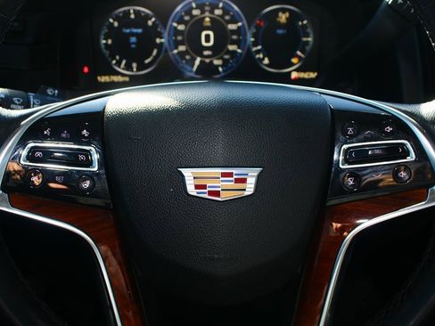Used 2015 Cadillac Escalade Luxury image 15