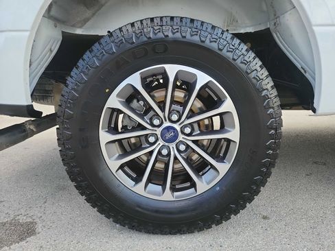 Used 2016 Ford F150 XLT w/ Equipment Group 302A Luxury RWD image 13