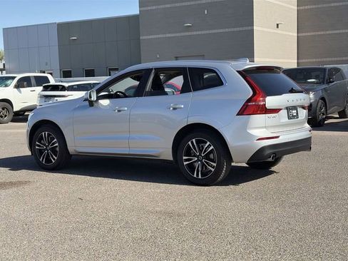 Used 2020 Volvo XC60 T6 Momentum AWD/4WD image 9