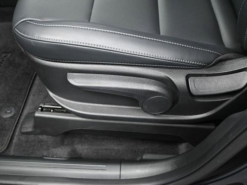 New 2025 Kia Telluride LX FWD image 12