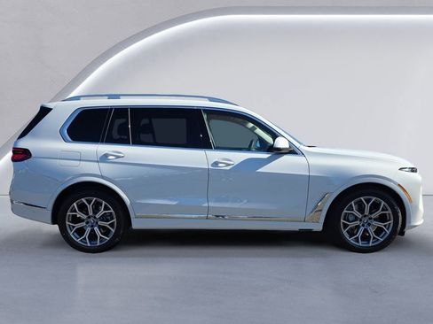 New 2026 BMW X7 xDrive40i image 3