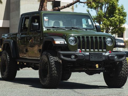 Used 2023 Jeep Gladiator Rubicon image 7