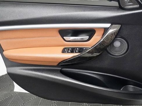 Used 2016 BMW 340i xDrive Sedan image 35