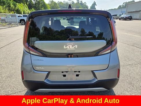 Used 2025 Kia Soul LX FWD image 8