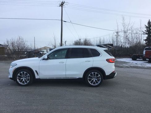 Used 2023 BMW X5 xDrive40i w/ Premium Package image 1