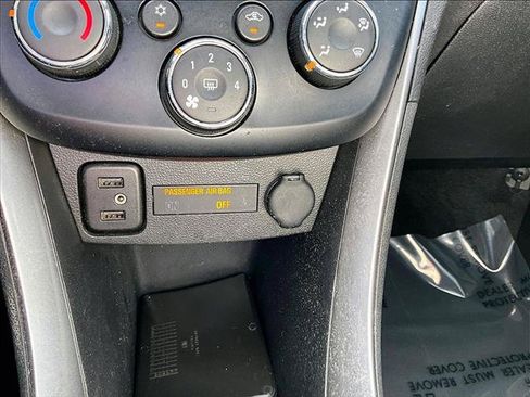 Used 2020 Chevrolet Trax LS FWD image 24