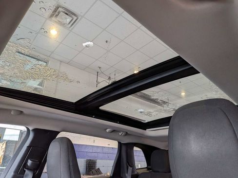 Used 2016 Jeep Cherokee 75th Anniversary image 19