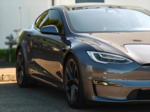 Used 2021 Tesla Model S Plaid AWD/4WD image 5