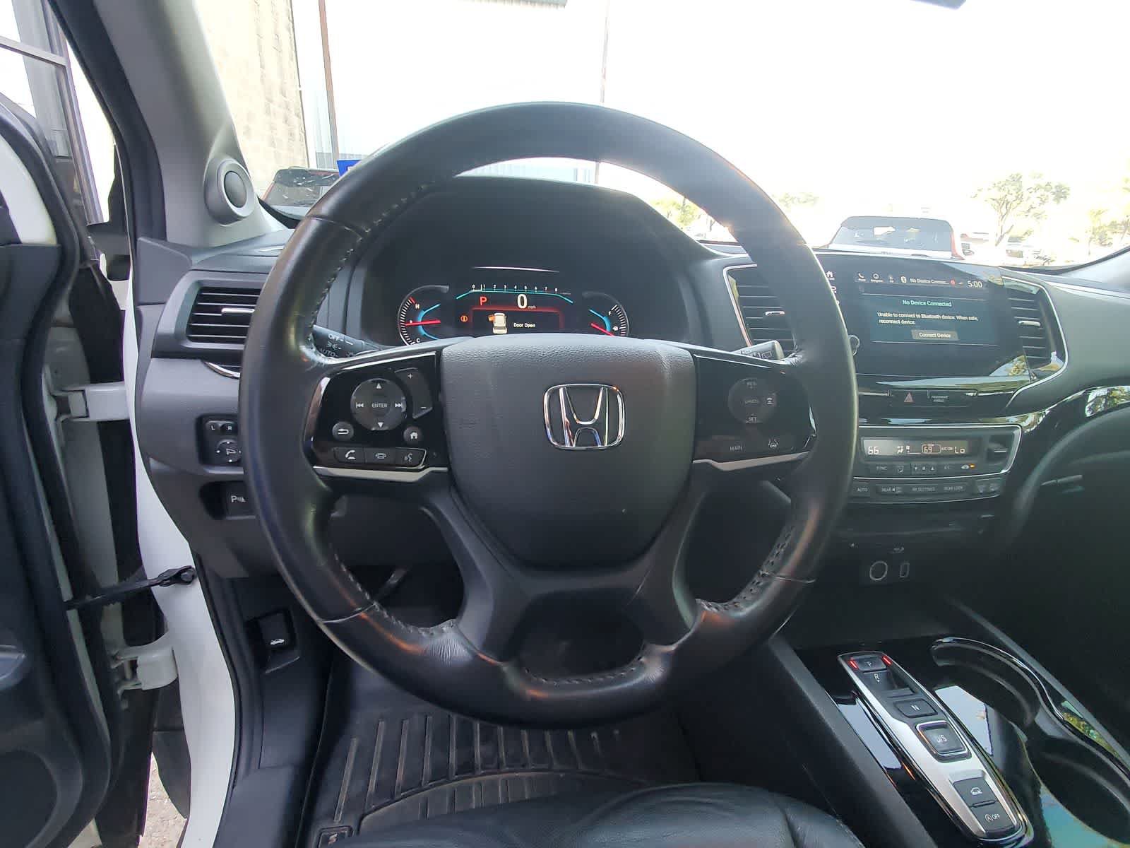 Used 2019 Honda Pilot Touring image 14