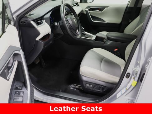 Certified 2022 Toyota RAV4 Limited image 14