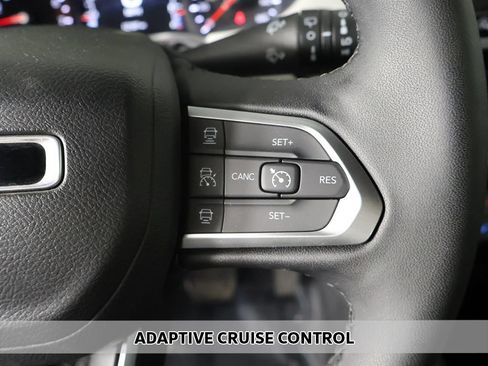 Used 2024 Jeep Compass Limited AWD/4WD image 3