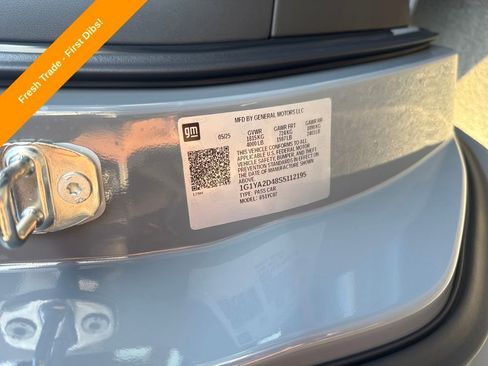 Used 2025 Chevrolet Corvette Stingray Coupe w/ 1LT image 24