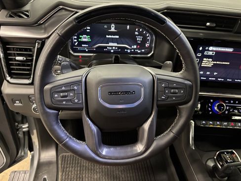 Used 2025 GMC Sierra 1500 Denali Ultimate image 16