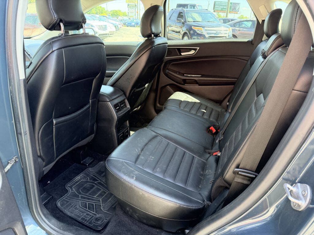 Used 2016 Ford Edge SEL w/ Equipment Group 201A AWD/4WD image 6